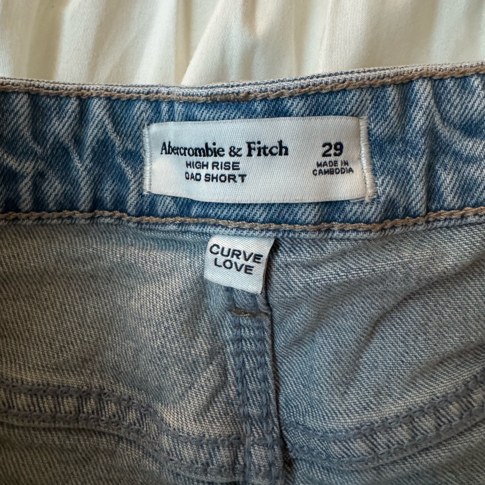 ABERCROMBIE CURVE LOVE HIGH RISE DAD SHORT - Picture 8 of 10